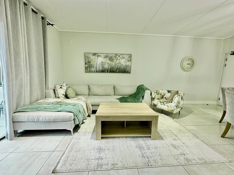 Apartment To Rent in The Polofields, Waterfall, Midrand - Photo 9