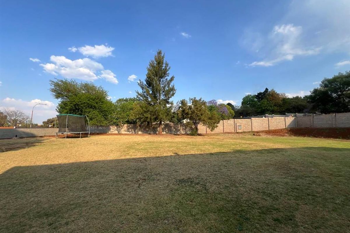 Vacant Land For Sale in Fairland, Randburg - Photo 3