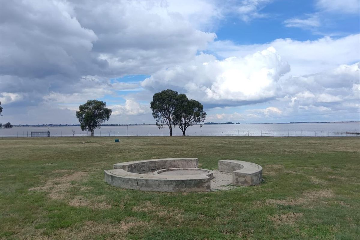 Small Holding For Sale in Metsimaholo, Oranjeville - Photo 2