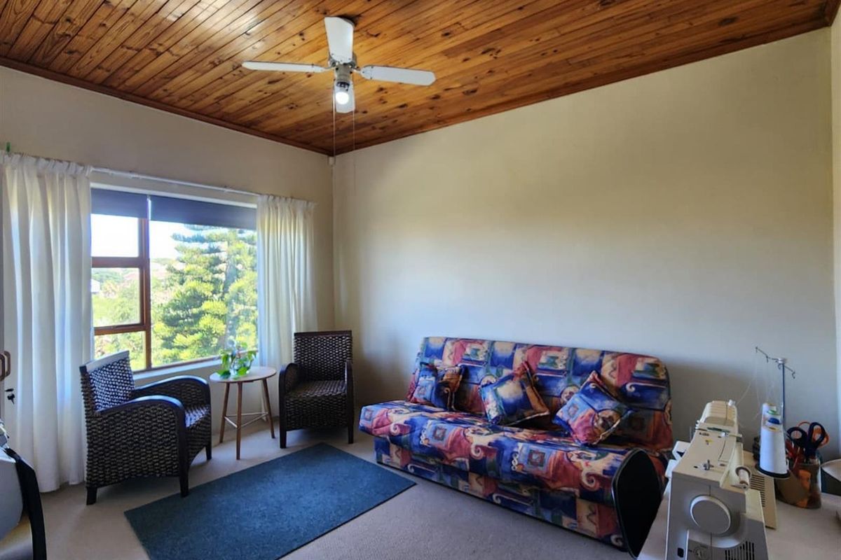 House For Sale in Noorsekloof Jeffreys Bay - Photo 5