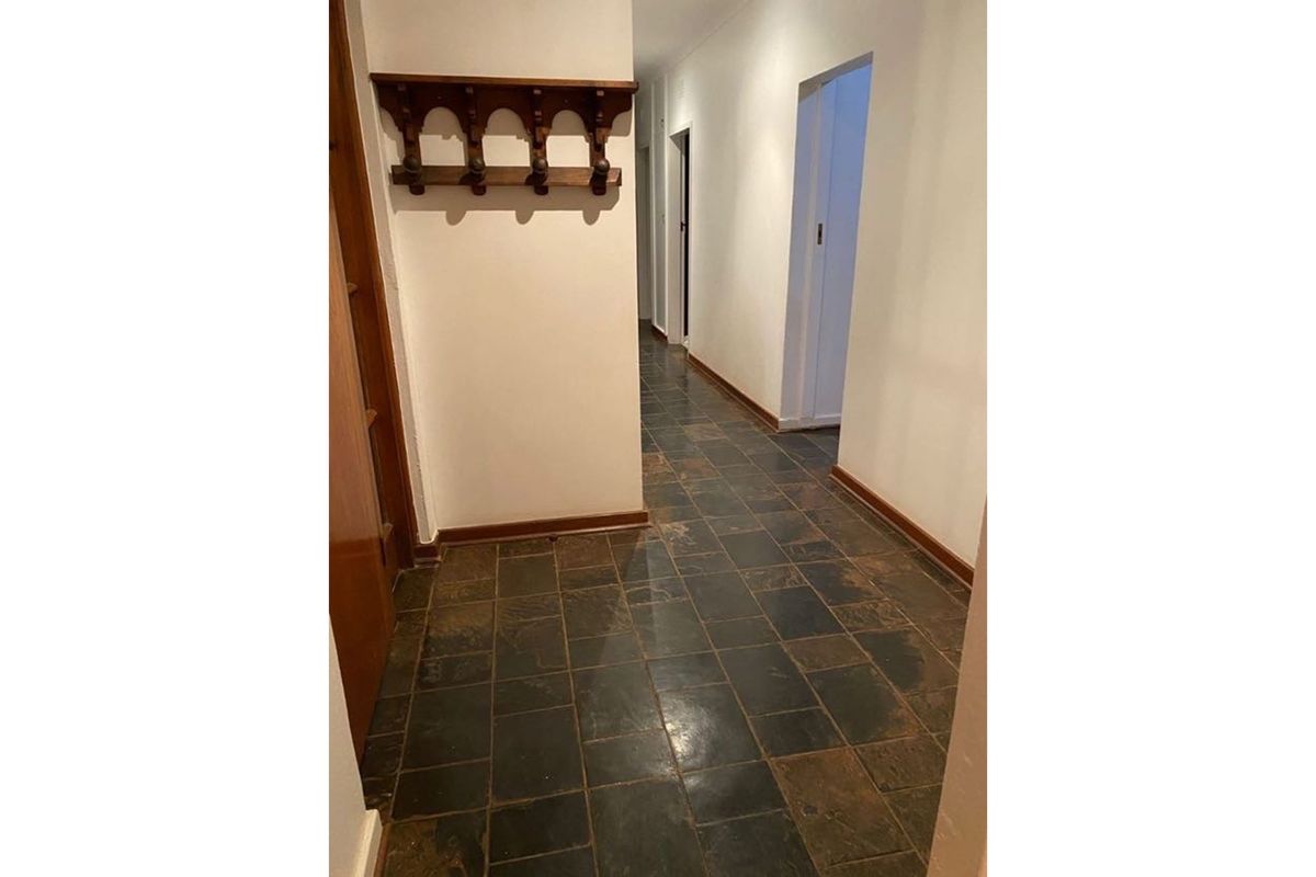 Spacious 3 Bedroom House for sale in Wilro Park - Photo 4