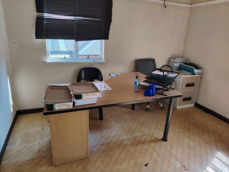 Modern Office Space in Prime CBD Location - Photo 7