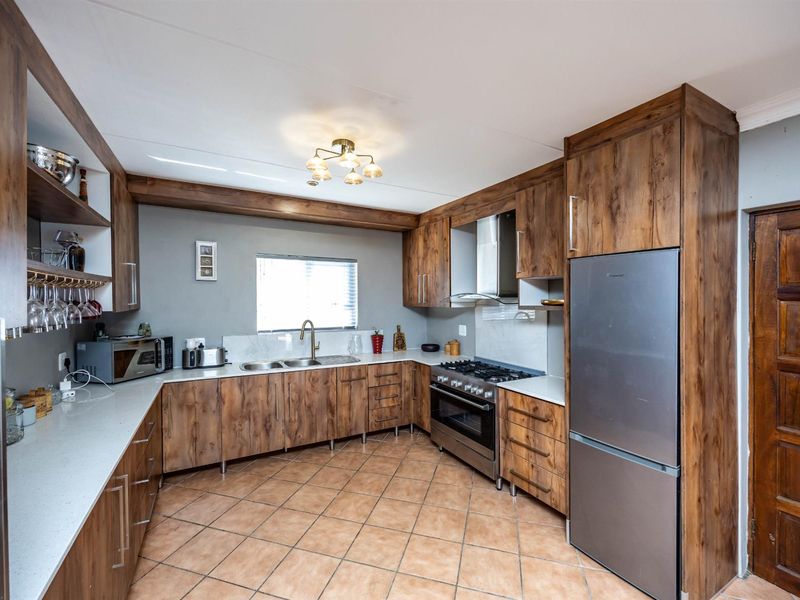 House For Sale in Gonubie, East London - Photo 9