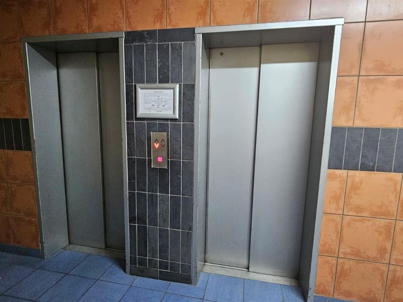 2 Bed 1 Garage Apartment For Sale in Sunnyside, Pretoria - Photo 6