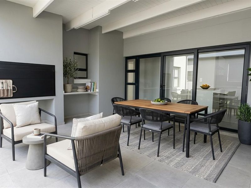 3 Bedroom House For Sale in Paarl South, Paarl - Photo 5