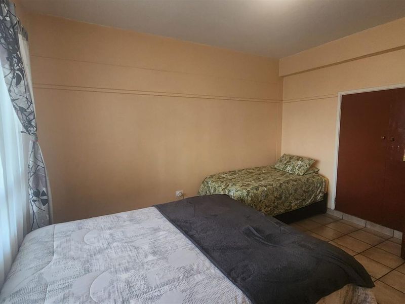 2 bedroom unit for sale, in Springs Central - Photo 4