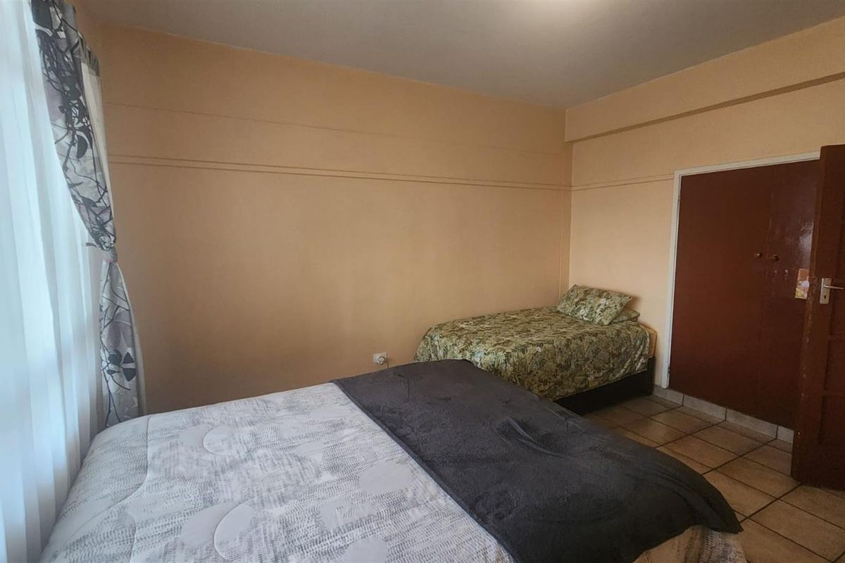 2 bedroom unit for sale, in Springs Central - Photo 4
