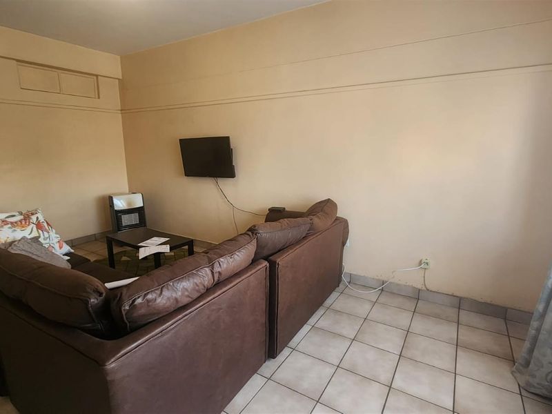2 bedroom unit for sale, in Springs Central - Photo 10
