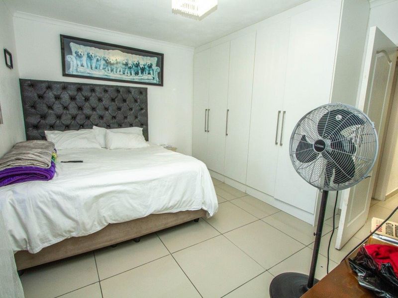 House For Sale in Table View, Blouberg - Photo 8