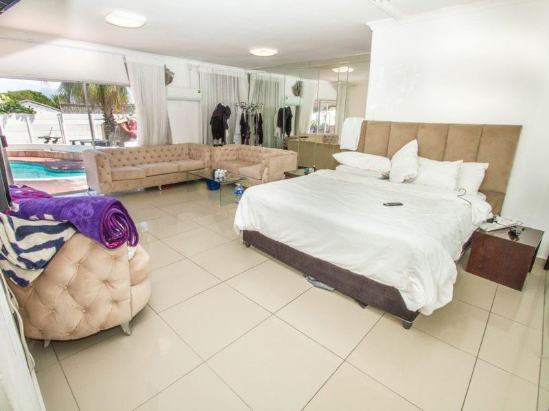 House For Sale in Table View, Blouberg - Photo 6