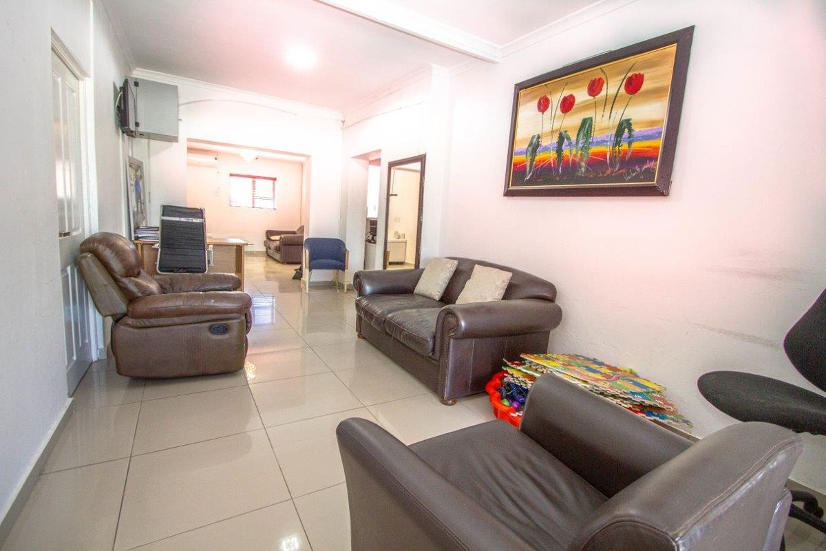 House For Sale in Table View, Blouberg - Photo 4