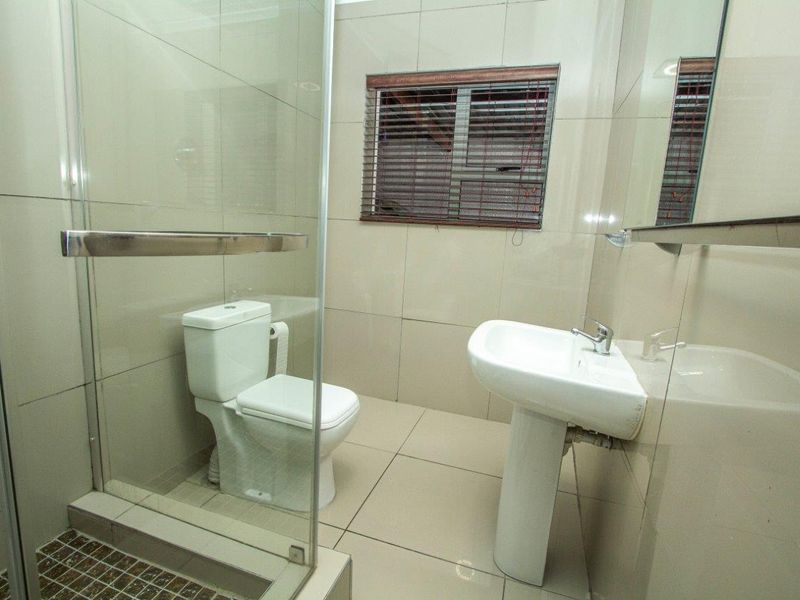 House For Sale in Table View, Blouberg - Photo 9