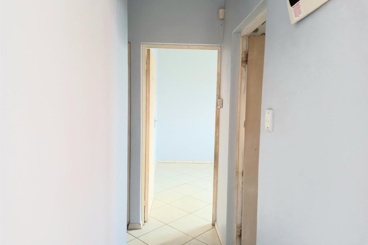 House For Sale in Whetstone, Phoenix, KwaZulu Natal - Photo 5