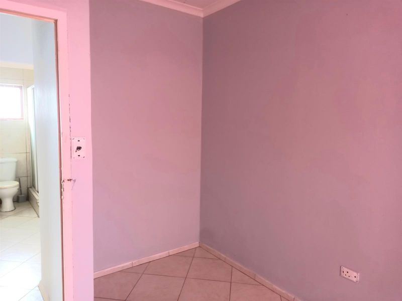 House For Sale in Whetstone, Phoenix, KwaZulu Natal - Photo 7