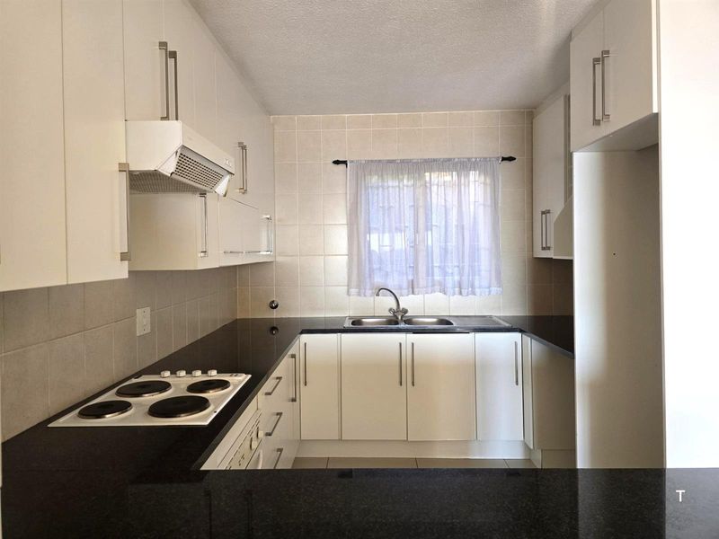 2 Bed / 2 Bath with a Stunning View - Photo 6