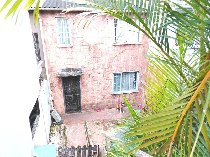 2 Bedroom Duplex for Sale in Lenham, Phoenix - Photo 2