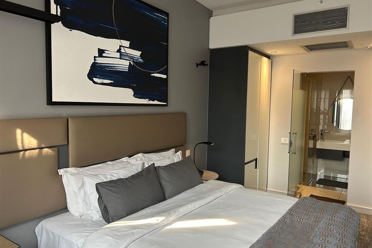 “Luxury 2 Bed / 2 Bath Apartment For Rent - Photo 4