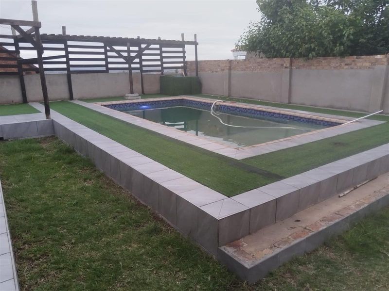 House For Sale in Model Park, Witbank - Photo 2