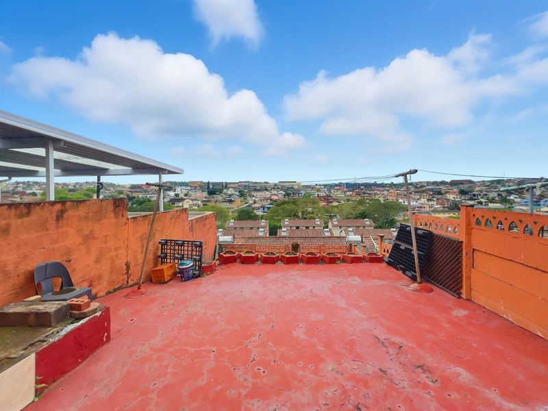 3 bedroom House For Sale in Northcroft, Phoenix, KwaZulu Natal - Photo 3