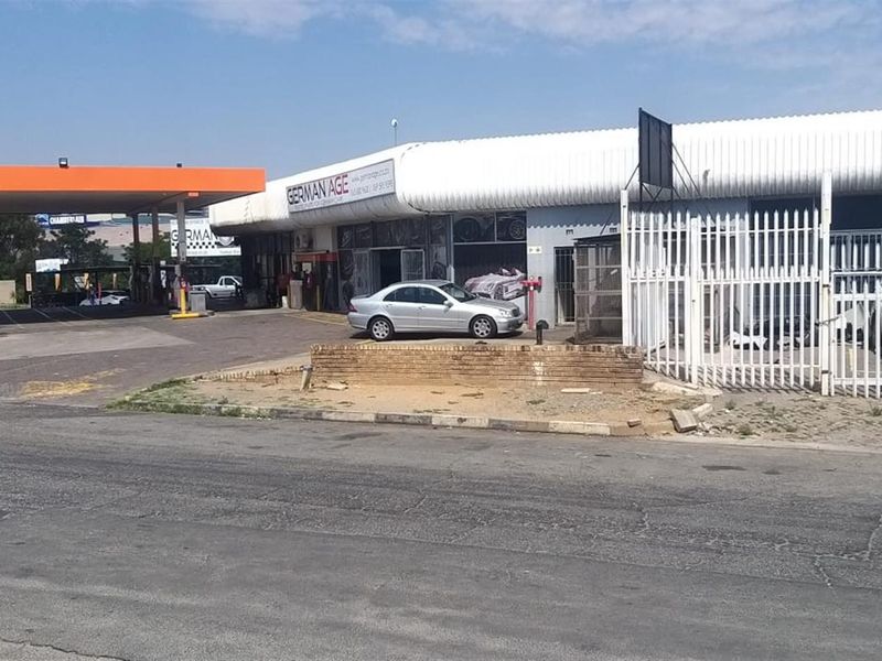 Light Industrial property For Sale in Strijdompark, Randburg - Photo 3