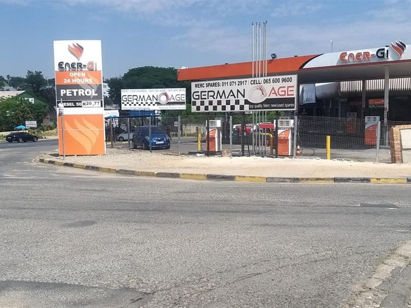 Light Industrial property For Sale in Strijdompark, Randburg - Photo 4