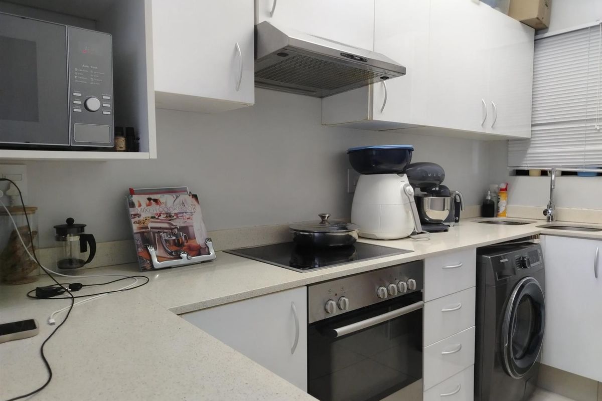 2 Bedroom Apartment for Sale in Umhlanga, KwaZulu Natal - Photo 4