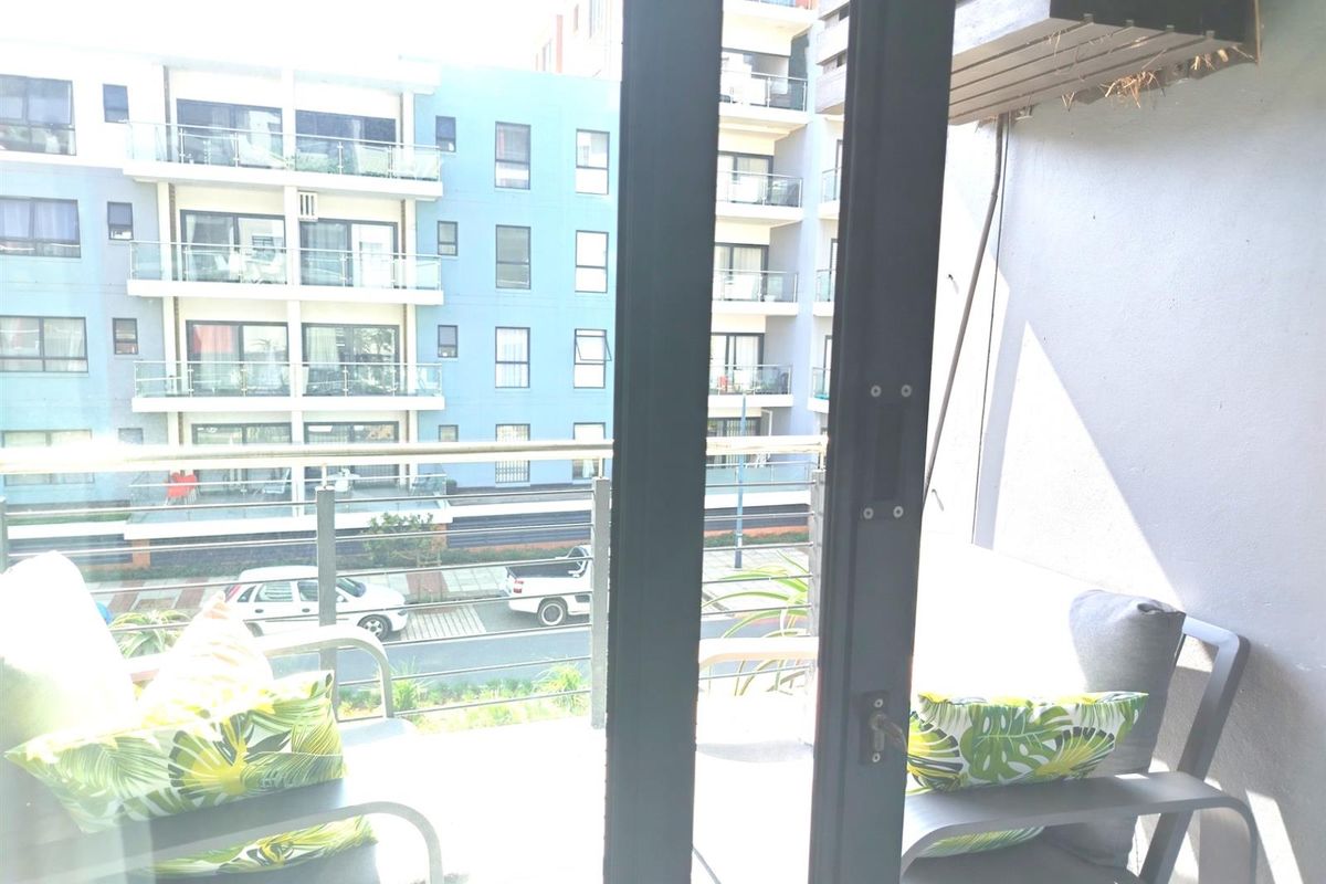 2 Bedroom Apartment for Sale in Umhlanga, KwaZulu Natal - Photo 3