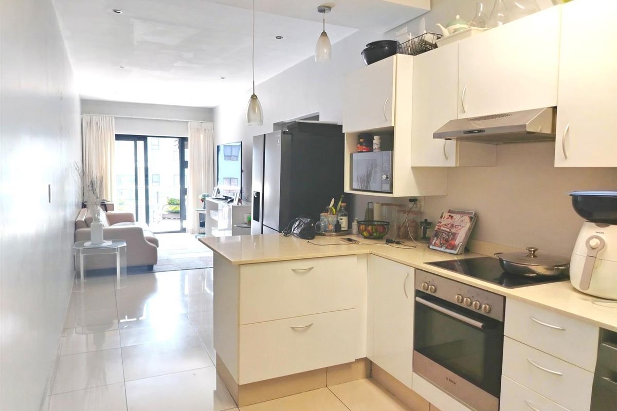 2 Bedroom Apartment for Sale in Umhlanga, KwaZulu Natal - Photo 5