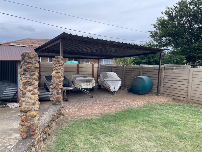 Modern Family Home For Sale in Kriel Town - Photo 10