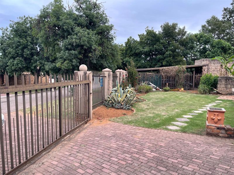 Modern Family Home For Sale in Kriel Town - Photo 7