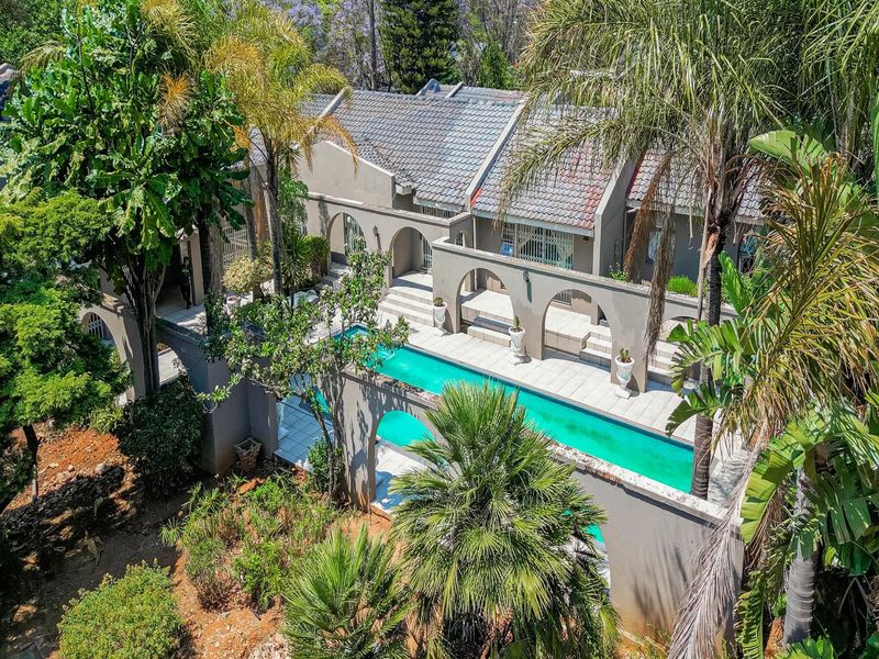 PRICE REDUCED TO SELL  Modern Elegance , Sophisticated Living in Robin Hills, Randburg - Photo 6