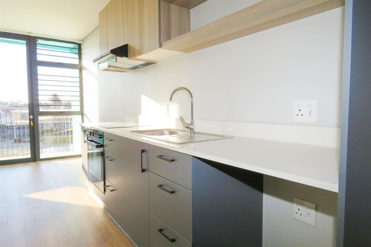 Modern 1-Bedroom Apartment in Silvermine, Conradie Park - Pinelands - Photo 2
