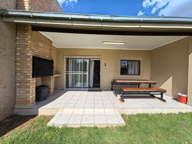 Prime Investment Opportunity: Diversified Small Holding Near Kimberley - Photo 3