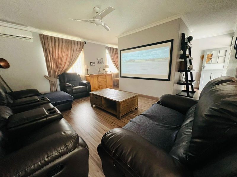 Charming 4-Bedroom Home for Sale in Sasolburg Central - Photo 9