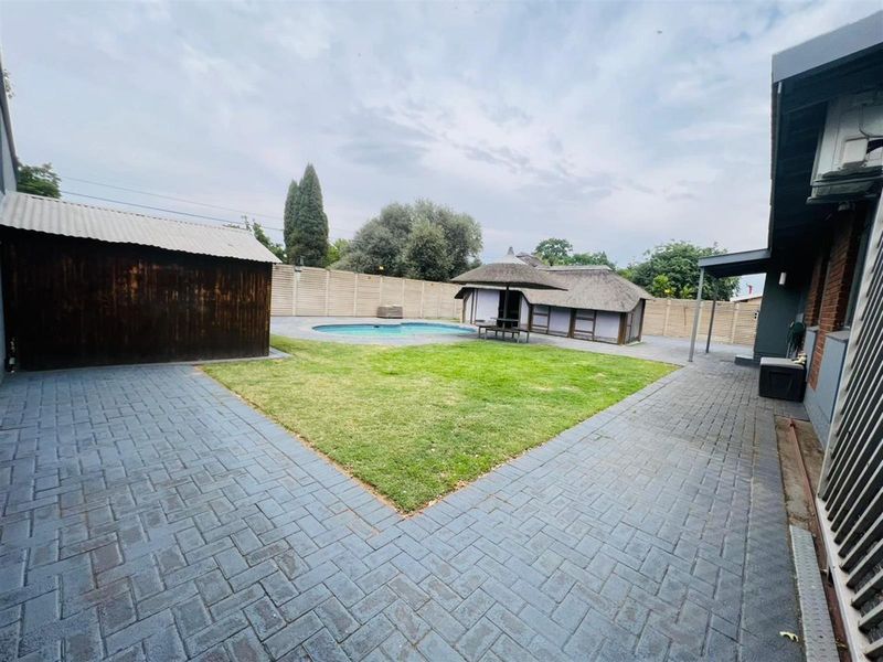 Charming 4-Bedroom Home for Sale in Sasolburg Central - Photo 2