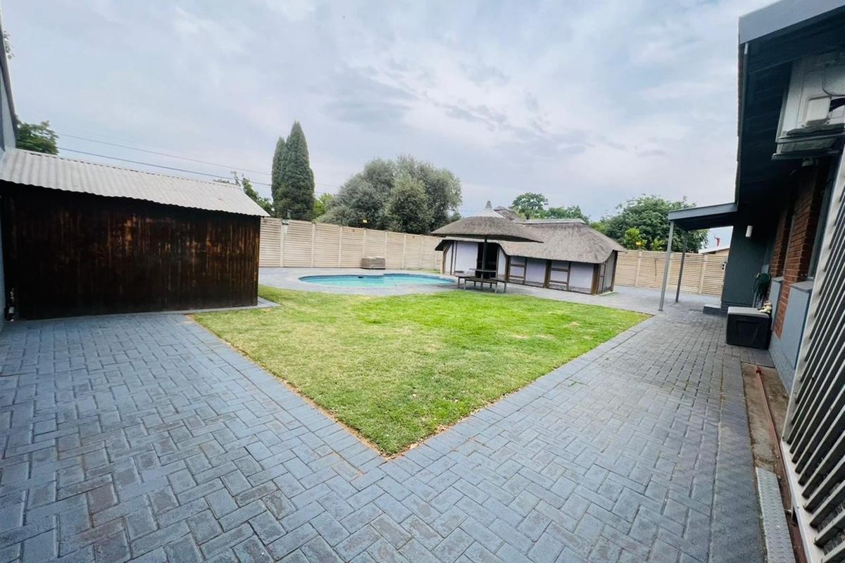 Charming 4-Bedroom Home for Sale in Sasolburg Central - Photo 2