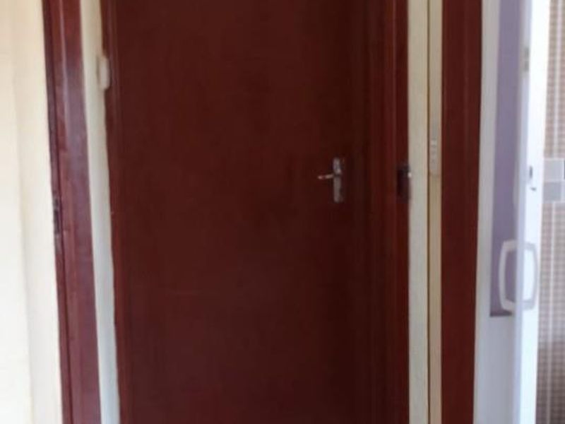 2 Bedroom House For Sale in Protea Glen, Soweto - Photo 8