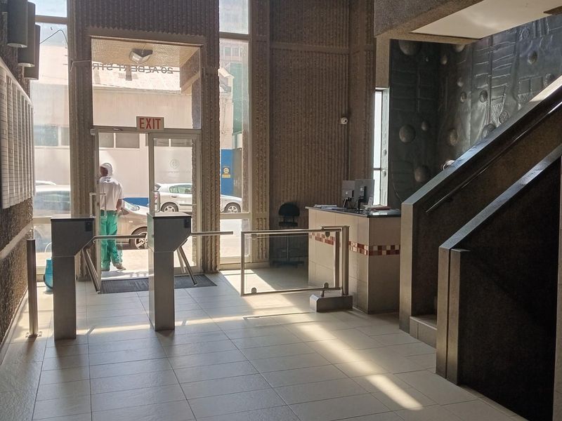 Office To Rent in Johannesburg CBD, Johannesburg - Photo 6