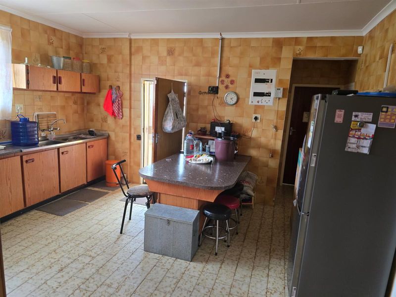 House For Sale in Coronationville, Johannesburg - Photo 8