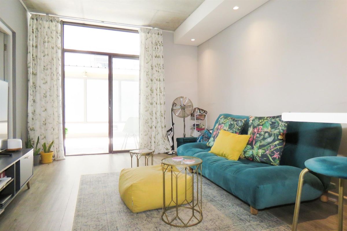 Modern Ground-Floor Apartment in Woodstock Quarter Cape Town- Start Your New Year in Style - Photo 5