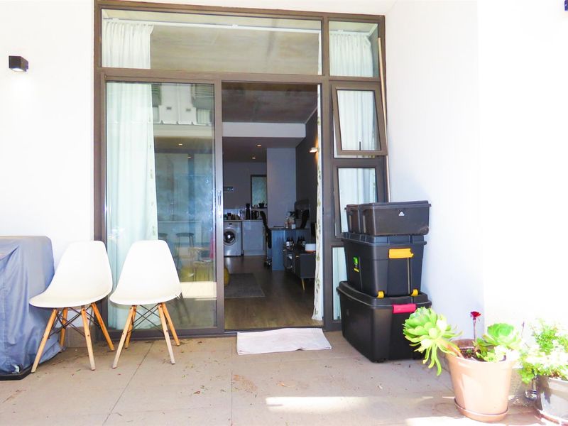 Modern Ground-Floor Apartment in Woodstock Quarter Cape Town- Start Your New Year in Style - Photo 10