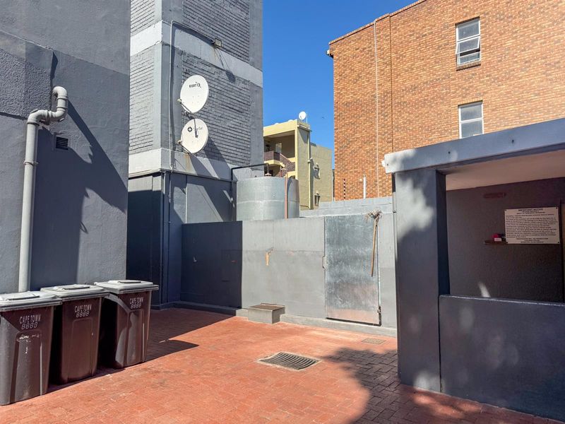 Investment Apartment Block for Sale in Parow - Zero-Rated VAT Opportunity - Photo 7