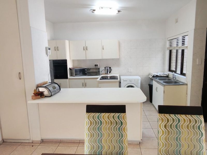 Beachfront Investment! Furnished Townhouse For Sale in Margate, KwaZulu Natal - Photo 6