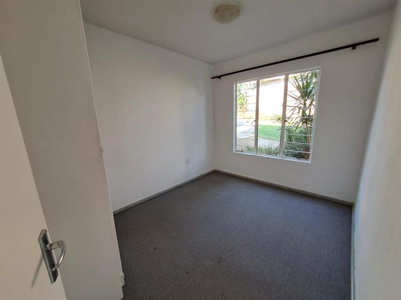 2 Bed Apartment in Radiokop with amenities - Photo 6