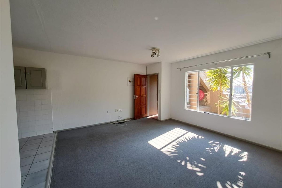 2 Bed Apartment in Radiokop with amenities - Photo 5