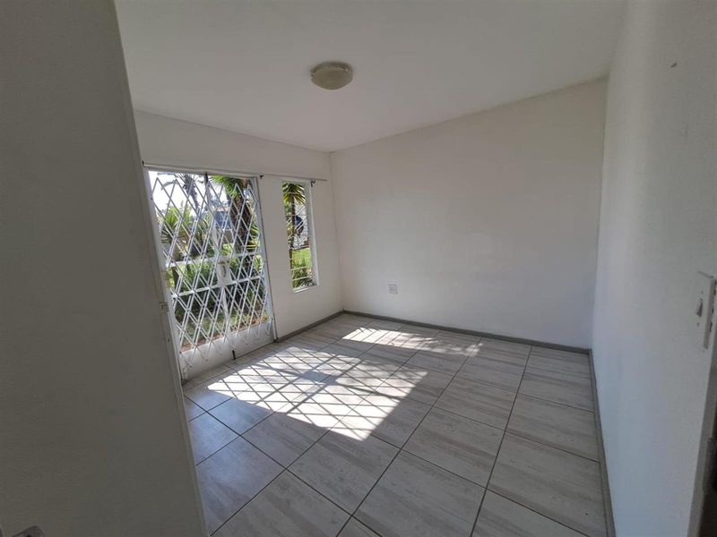 2 Bed Apartment in Radiokop with amenities - Photo 3