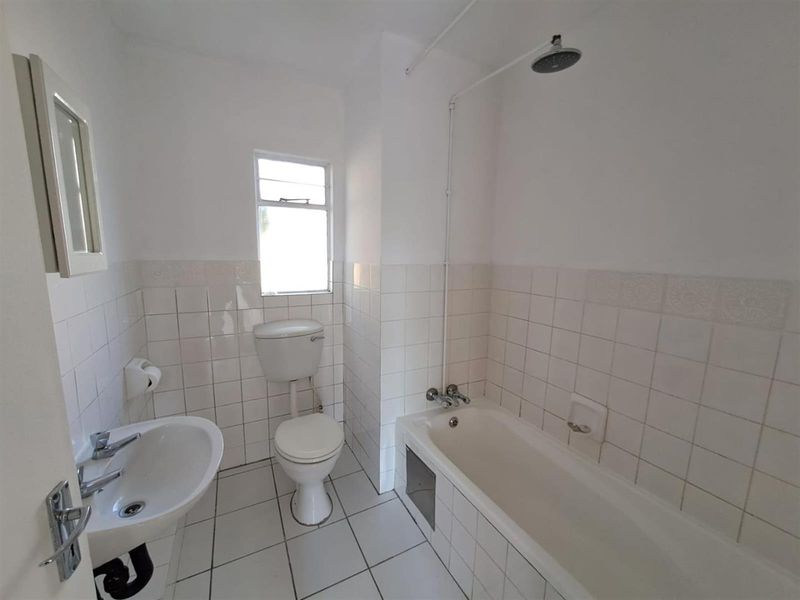2 Bed Apartment in Radiokop with amenities - Photo 8