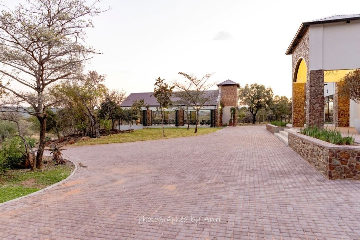 Exceptional Self-Catering Guest Retreat and Wedding Venue on small Game-Fenced Bushveld Haven - Photo 2