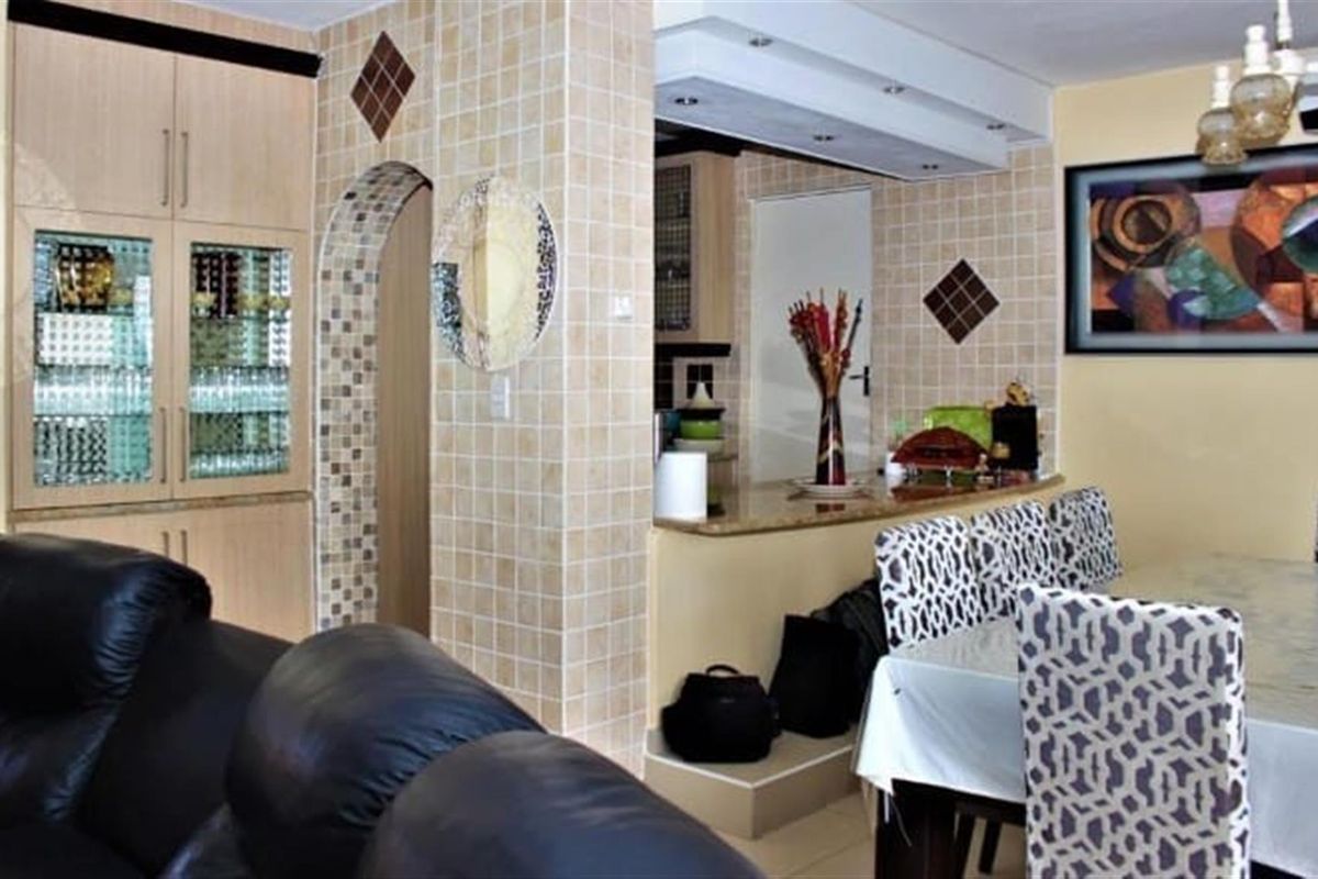 Complex For Sale in Port Edward KwaZulu Natal - Photo 5