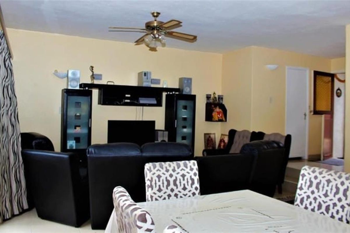 Complex For Sale in Port Edward KwaZulu Natal - Photo 3